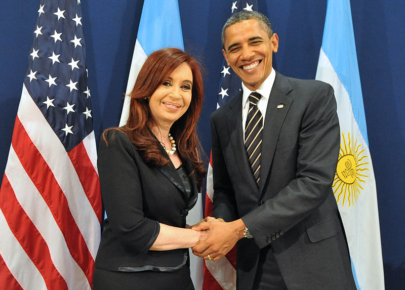 The Argentine President, Cristina Fernández de Kirchner, with the United States President, Barack Obama, during a meeting in the G-20 2011, which took place in Cannes, France. Source: Casa Rosada - Presidency of the Nation of Argentina