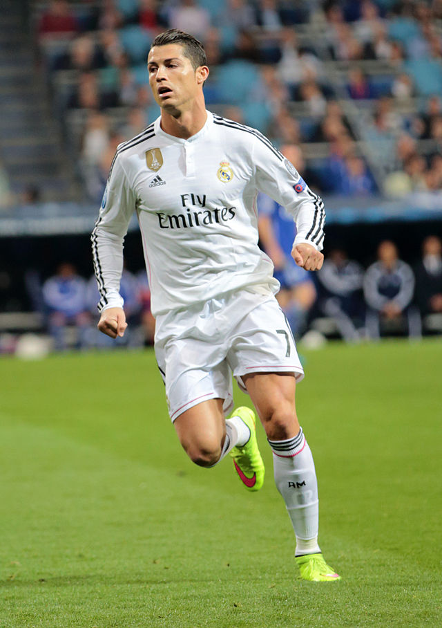 Cristiano Ronaldo playing against FC Schalke 04 in the Champions League on 11 March 2015. Author: Chris Deahr
