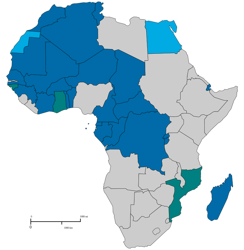 In dark blue, countries usually considered as Francophone Africa. These countries had a population of 363 million in 2013. Their population is projected to reach between 785 million and 814 million in 2050. French is the fastest growing language on the continent (in terms of official or foreign language). Source: Wikipedia/CrazyPhunk