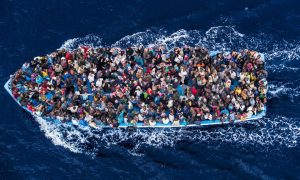 barco de refugiados